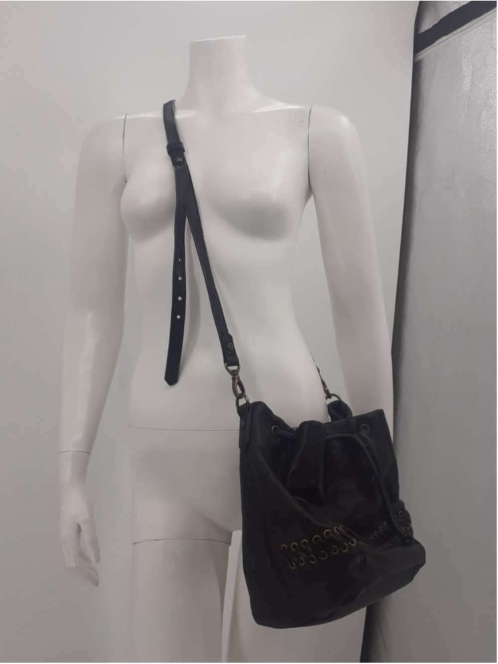 Joelle Hawkens by Treesje Black Leather Crossbody Bucket Purse Handbag Grommets